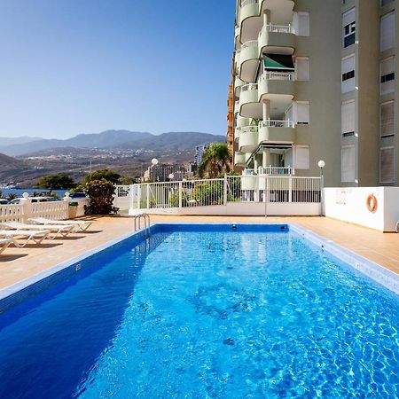 Apartamento Beachfront With Communal Swimming Pool And Parking Radazul Exterior foto